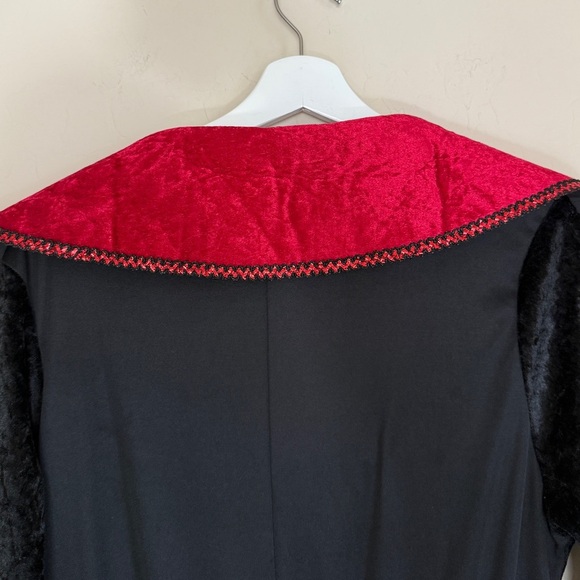 Spirit Halloween Victorian Vampiress Plus Size Costume Black Red Dress - Picture 12 of 12